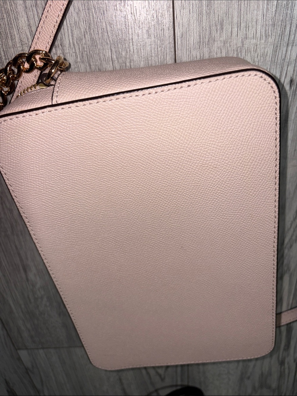 Michael Kors Pale Pink Saffiano Crossbody with Gold Chain Strap - Picture 15 of 15